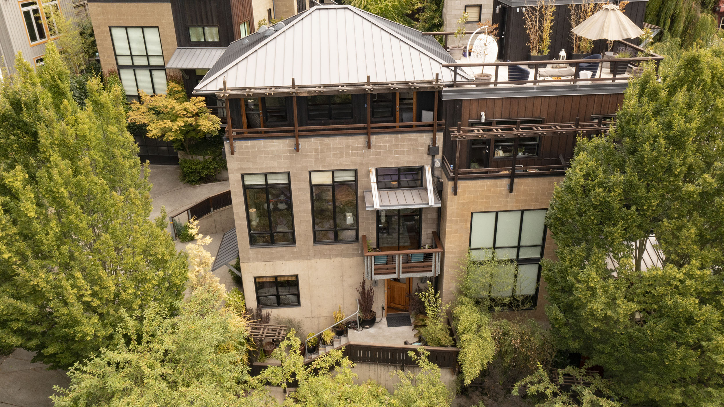 Sold: Fremont Lofts – 3810 Evanston Ave N. #A