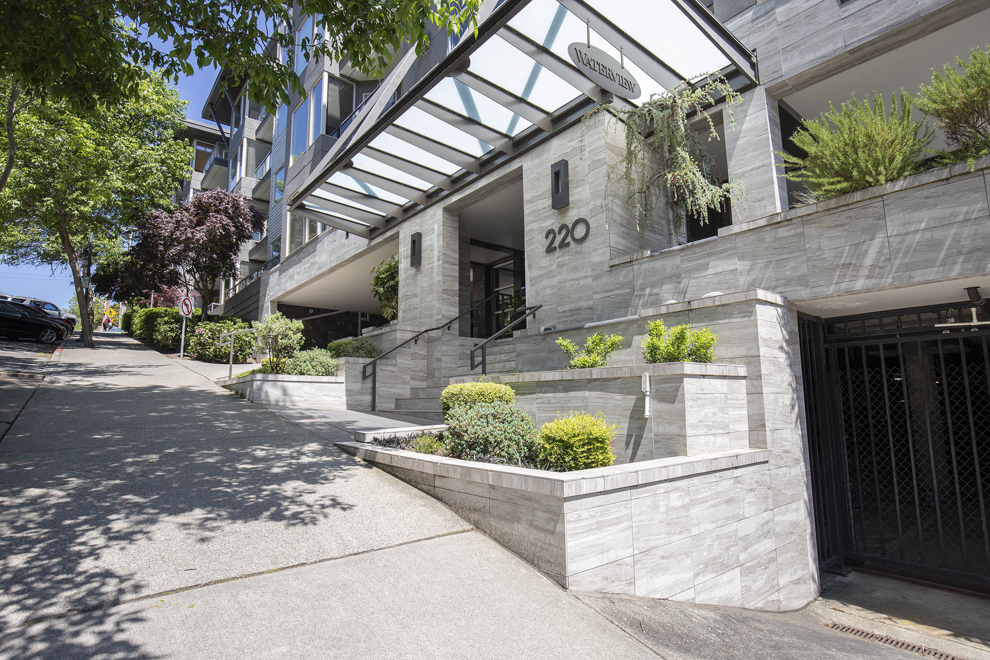 Sold: Kirkland – 220 1st Street #409